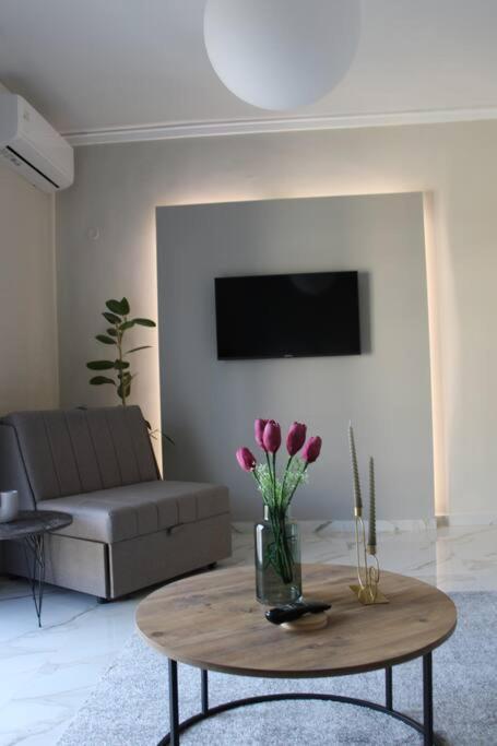 K&M 40 Ekklision A' Apartment Drama Bagian luar foto