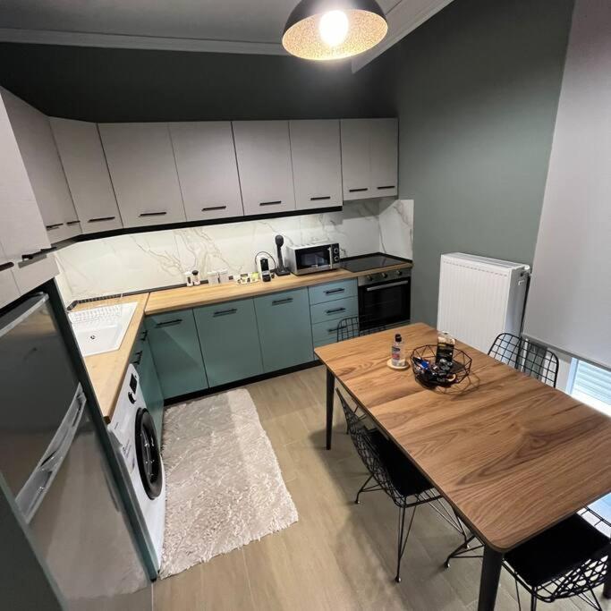 K&M 40 Ekklision A' Apartment Drama Bagian luar foto